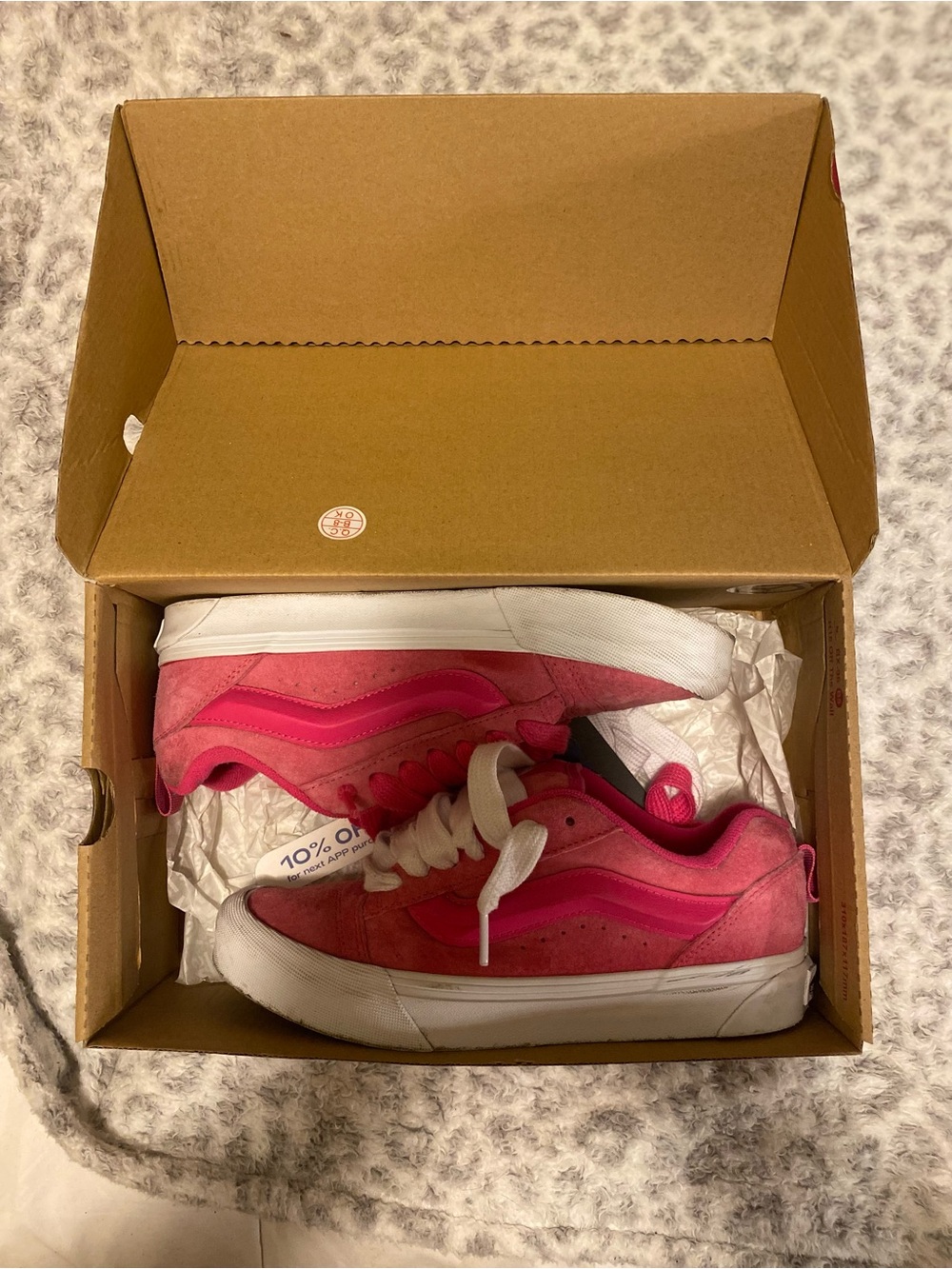 Unisex Vans Pink Suede New Skool Sneakers